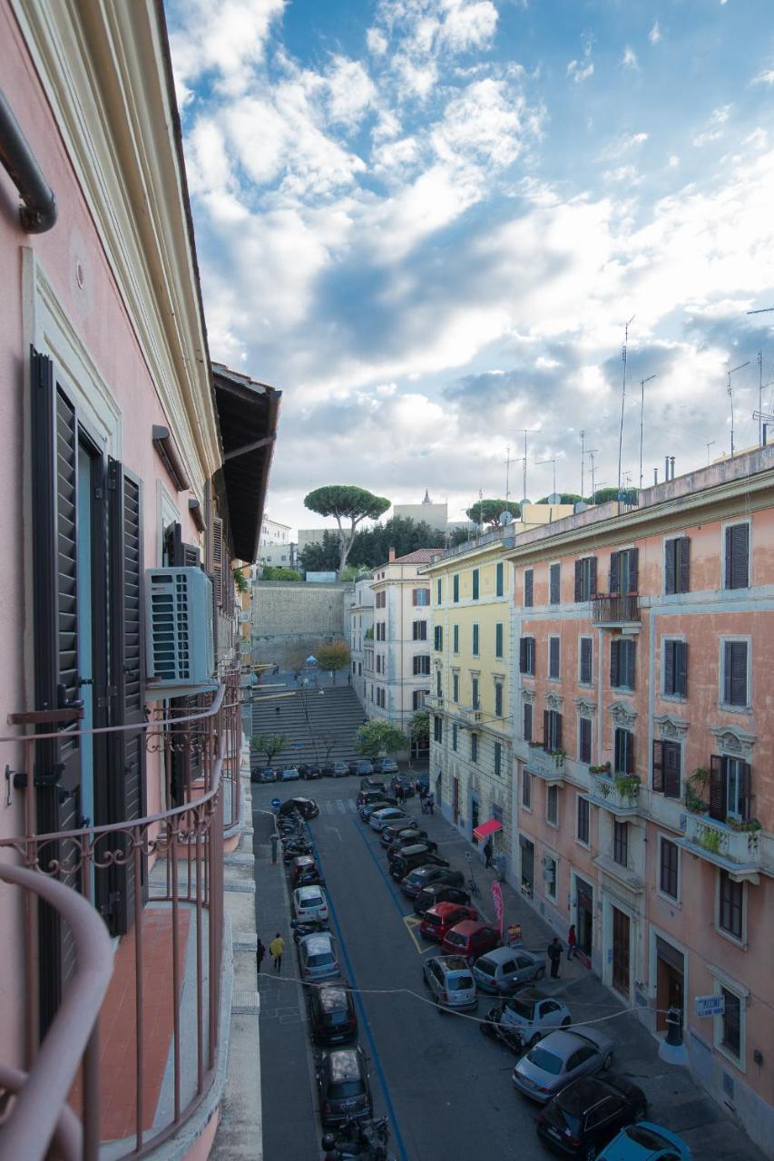 Spartacus Inn Apartment Roma Exterior foto